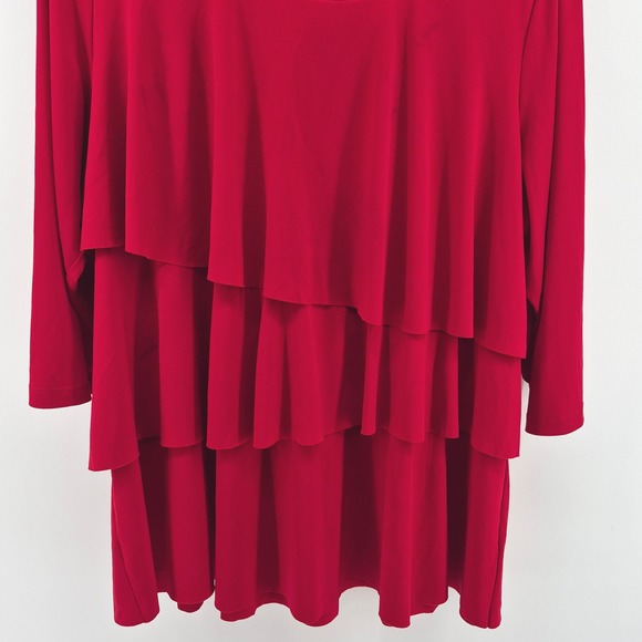 Susan Graver Red Tiered Liquid Knit Top Scoop Neck Blouse Plus Size‎ 1X - Picture 3 of 9